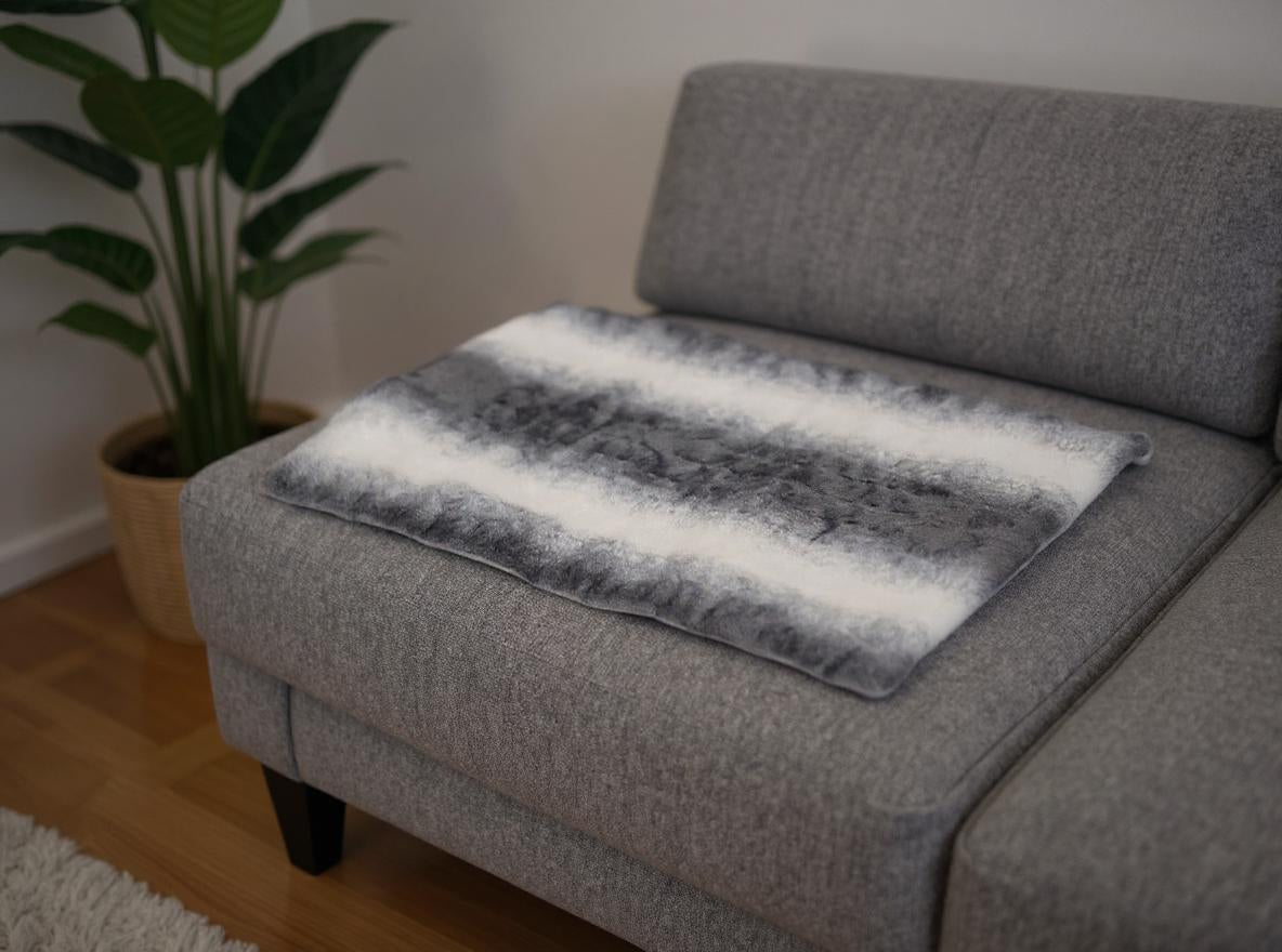 Snuggle-Soft Ombre Heated Lap Pad for Comfort